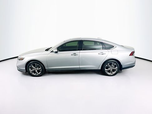 Used 2024 Honda Accord EX image 4