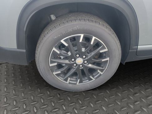 New 2026 Chevrolet Traverse LT w/ Sun and Wheel Package image 23
