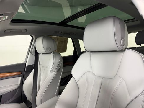 Certified 2023 Audi Q5 e Premium Plus w/ Premium Plus Package AWD/4WD image 16