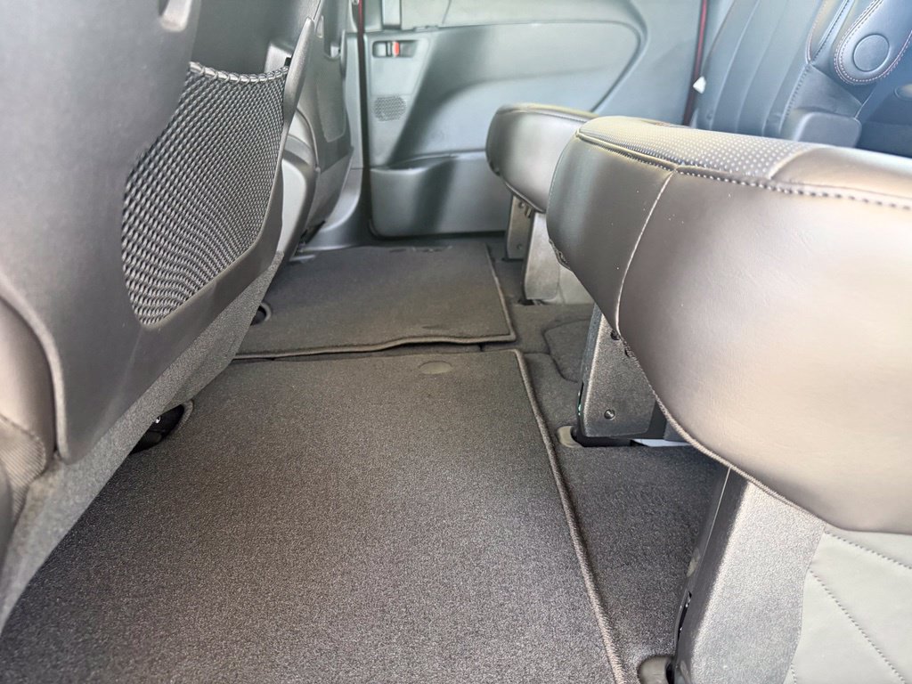 New 2027 Chrysler Pacifica Select FWD image 28