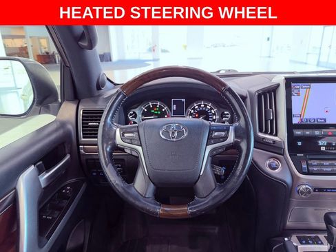 Used 2019 Toyota Land Cruiser image 10
