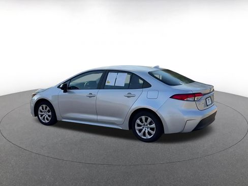 Used 2025 Toyota Corolla LE FWD image 10