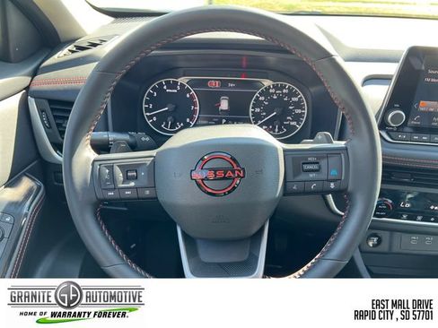 Used 2026 Nissan Rogue SV AWD/4WD image 15