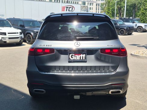 Used 2024 Mercedes-Benz GLS 580 4MATIC image 4