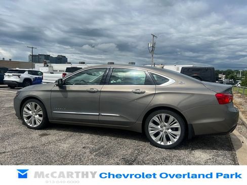 Used 2017 Chevrolet Impala Premier w/ Enhanced Convenience Package FWD image 5