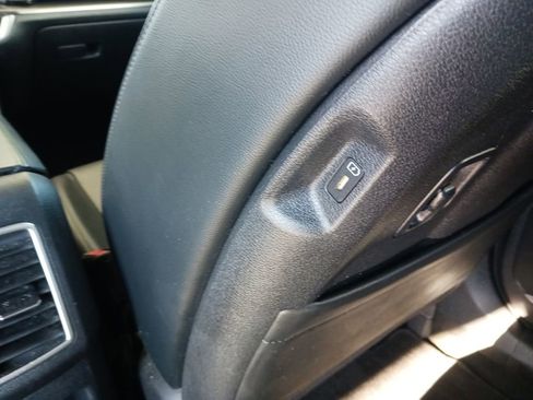 Used 2023 Kia Sportage EX image 28