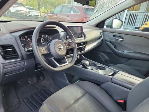 Used 2023 Nissan Rogue SV FWD image 13