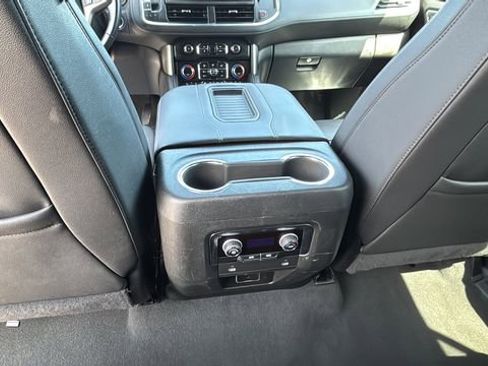 Used 2024 Chevrolet Suburban LT RWD image 20