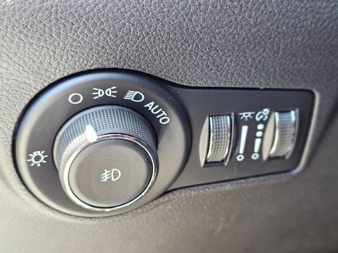 New 2026 Jeep Compass Latitude AWD/4WD image 14