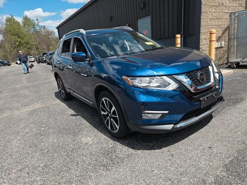 Used 2020 Nissan Rogue SL w/ Premium Package AWD/4WD image 2