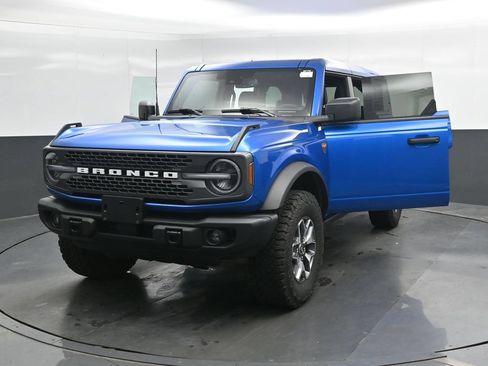 Used 2025 Ford Bronco Badlands AWD/4WD image 46