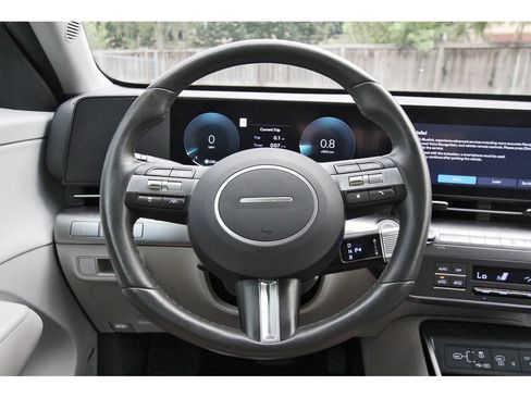 Used 2025 Hyundai Kona Limited AWD/4WD image 16
