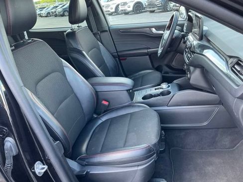 Used 2025 Ford Escape ST-Line FWD image 16