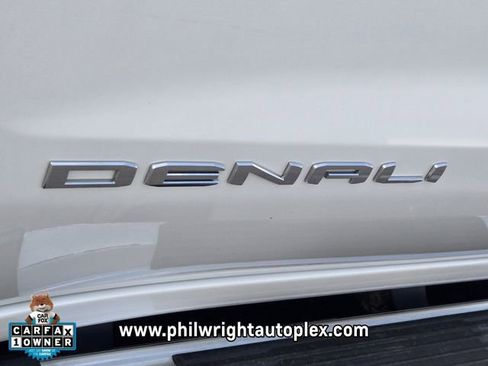 Used 2024 GMC Sierra 1500 Denali w/ Technology Package AWD/4WD image 18