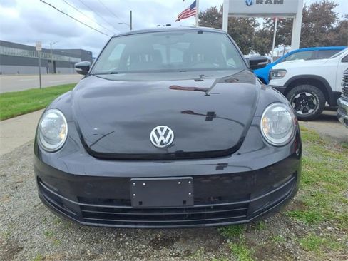Used 2014 Volkswagen Beetle 2.5 image 2