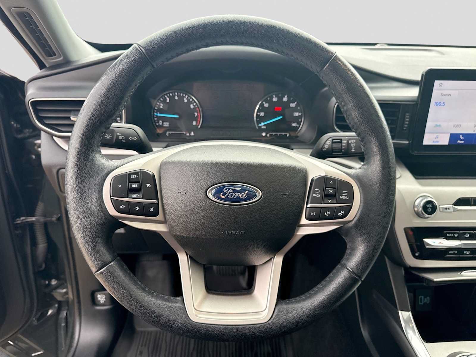 Used 2023 Ford Explorer XLT w/ Equipment Group 202A AWD/4WD image 24