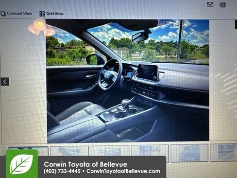 Used 2025 Nissan Rogue SV FWD image 17