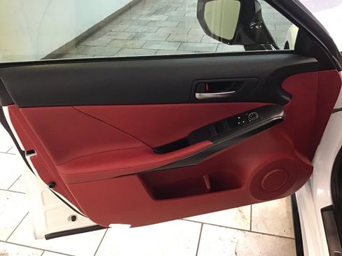 Used 2022 Lexus IS 350 F Sport image 7