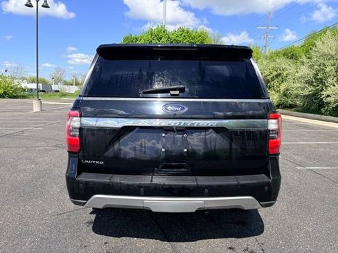 Used 2018 Ford Expedition Limited w/ Equipment Group 301A AWD/4WD image 4