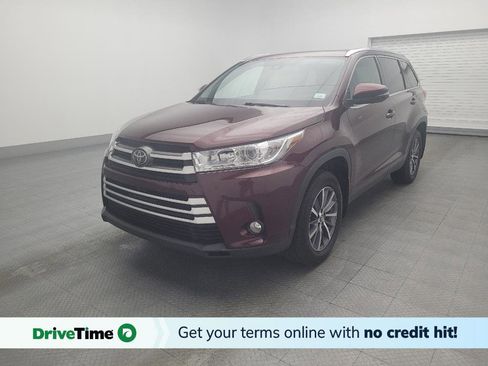 Used 2019 Toyota Highlander XLE image 1