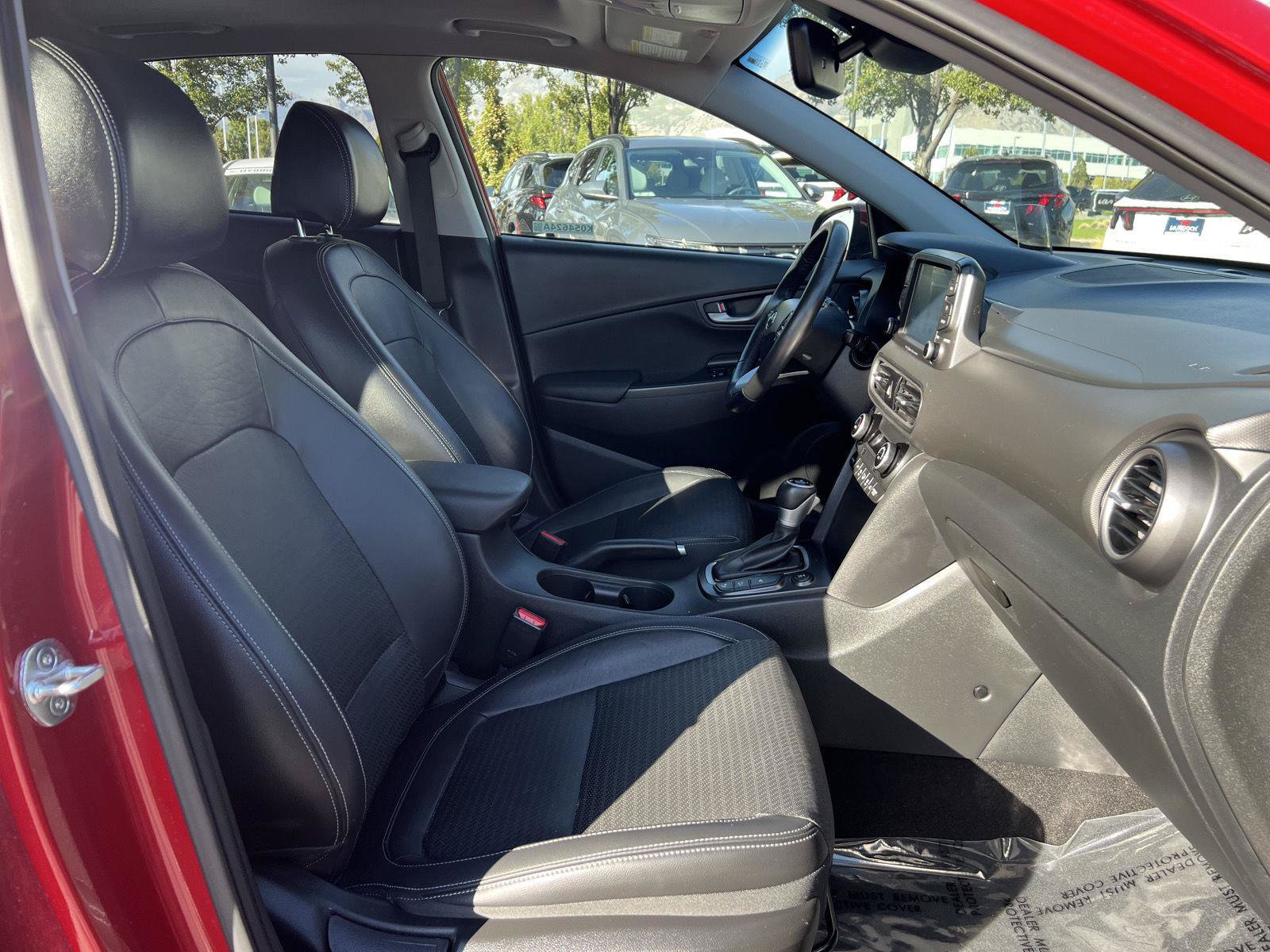 Used 2021 Hyundai Kona Ultimate w/ Cargo Package AWD/4WD image 4