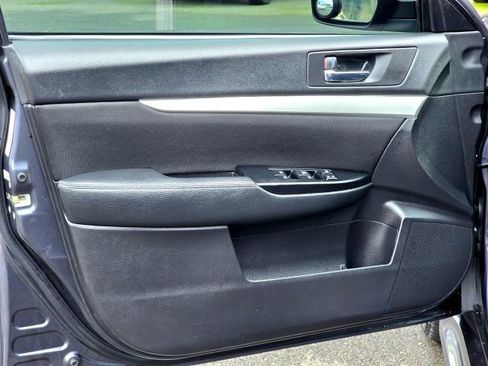 Used 2013 Subaru Legacy 2.5i Premium w/ All-Weather Pkg image 24