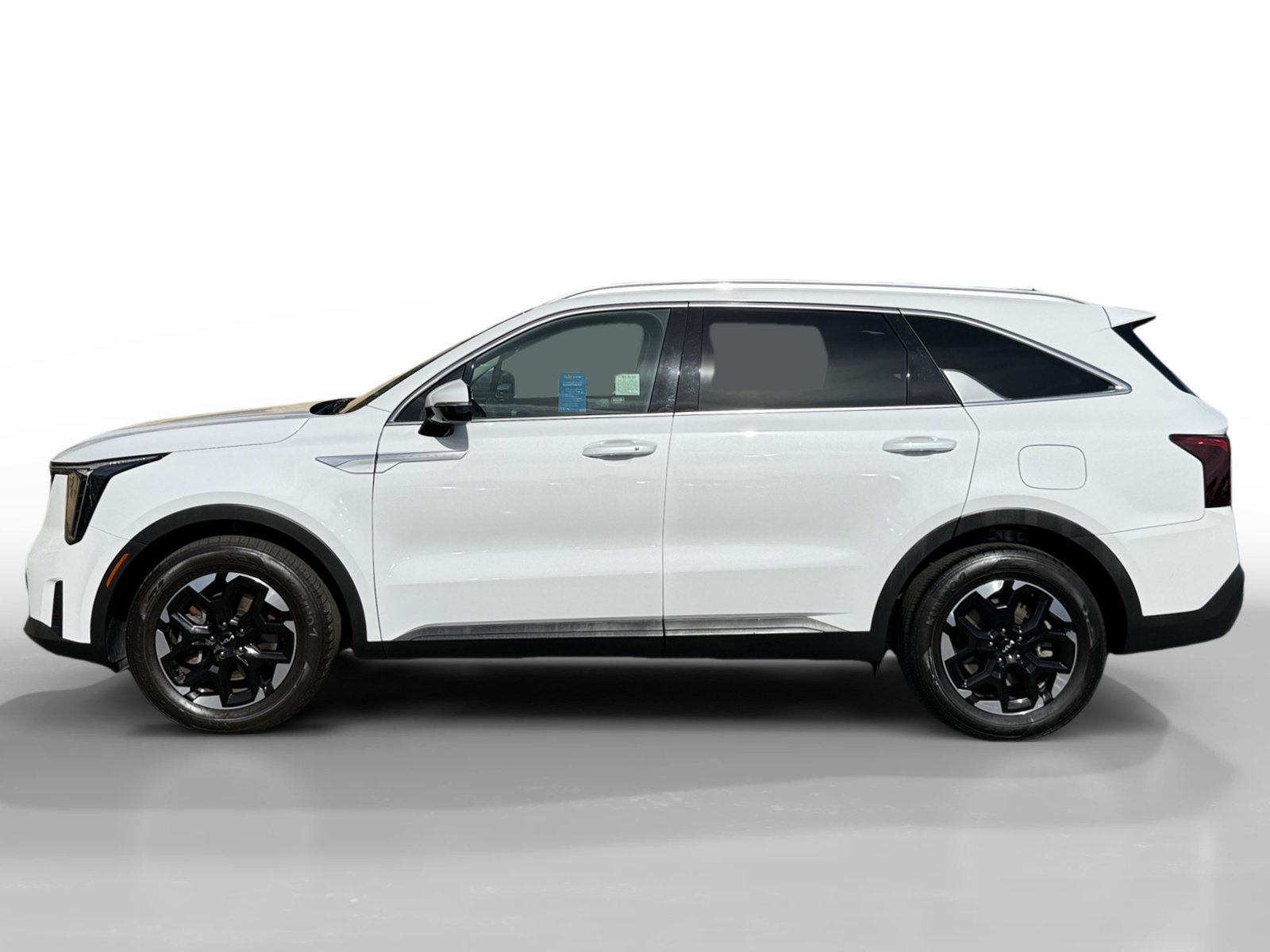 Used 2025 Kia Sorento S FWD image 2