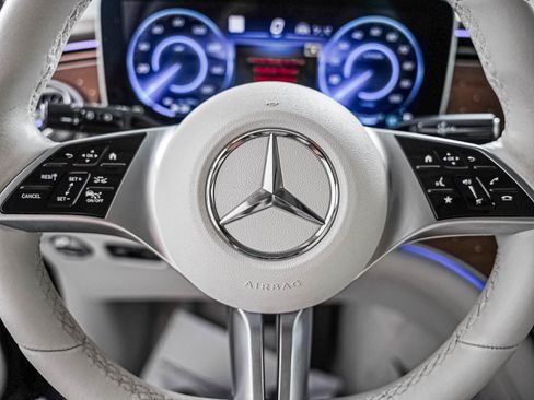 Certified 2023 Mercedes-Benz EQE 350+ SUV image 15