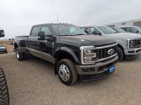 Certified 2026 Ford F450 King Ranch w/ FX4 Off-Road Package AWD/4WD image 3