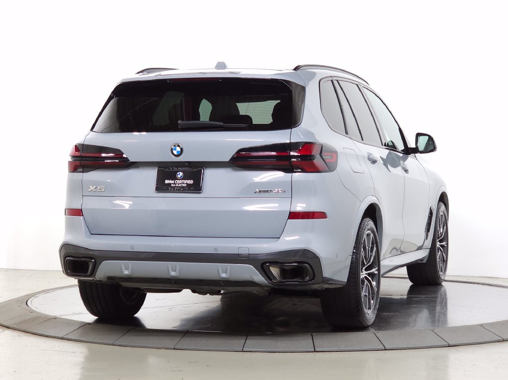 Certified 2024 BMW X5 xDrive40i w/ M Sport Package AWD/4WD image 11