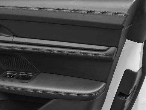 Certified 2021 Porsche Taycan Turbo image 28