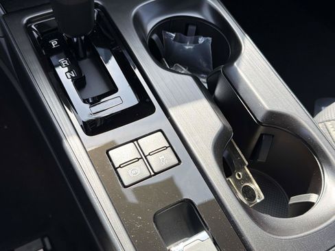 New 2026 Subaru Outback Limited AWD/4WD image 22