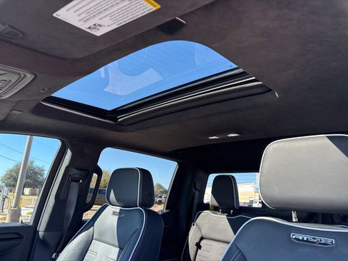 Certified 2025 GMC Sierra 1500 AT4X image 10