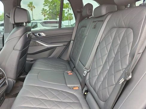 Used 2024 BMW X5 xDrive40i AWD/4WD image 13