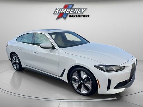 Used 2025 BMW i4 xDrive40i w/ Premium Package image 7