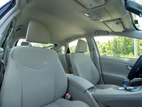 Used 2010 Toyota Prius Two FWD image 10
