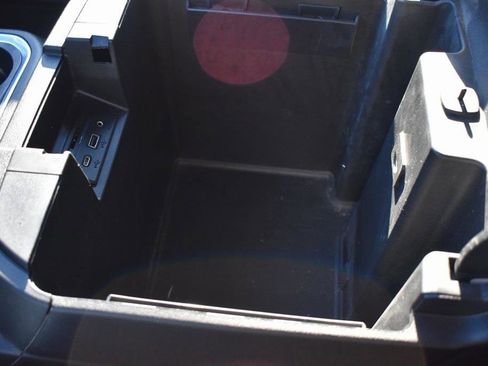 Used 2023 GMC Sierra 2500 SLT w/ SLT Convenience Package image 33