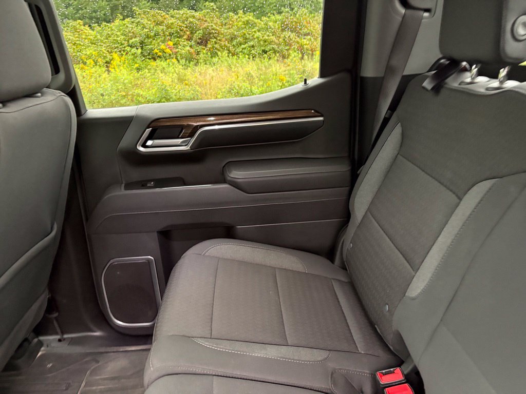 Used 2025 Chevrolet Silverado 1500 LT w/ Z71 Off-Road Package AWD/4WD image 44