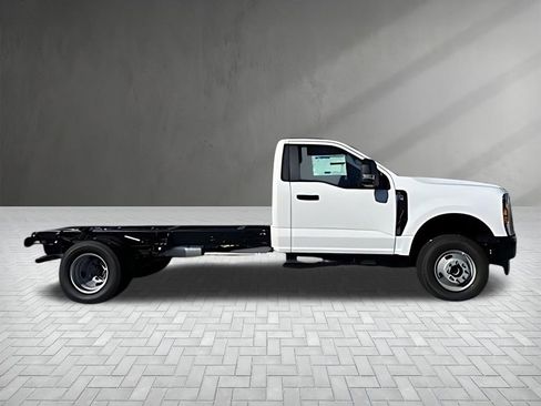 New 2026 Ford F350 XL w/ Snow Plow Prep Package image 4