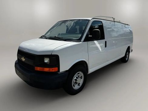 Used 2012 Chevrolet Express 2500 Extended RWD image 5
