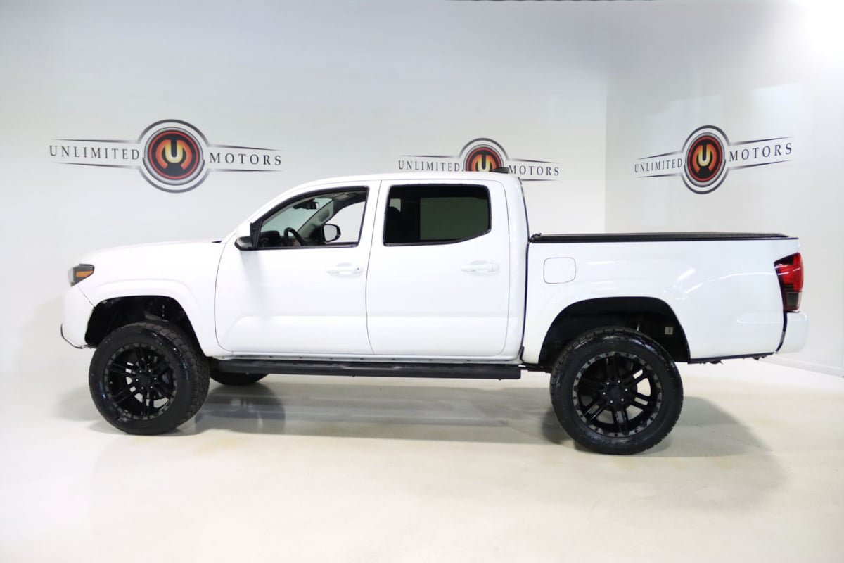 Used 2020 Toyota Tacoma SR AWD/4WD image 29