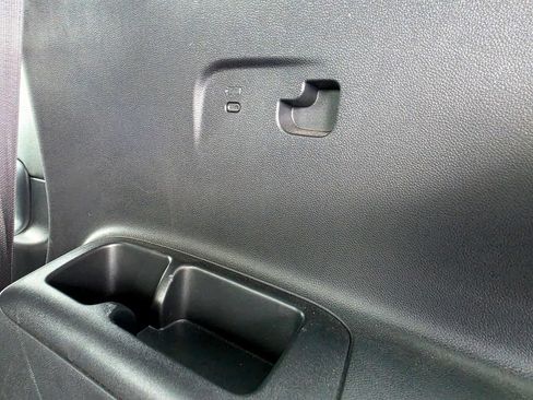 Used 2026 Chevrolet Traverse LT AWD/4WD image 11