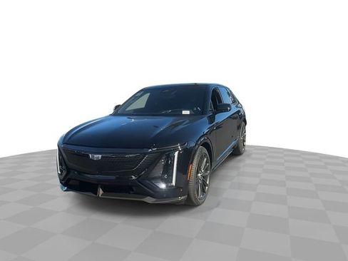 New 2026 Cadillac Lyriq V image 3