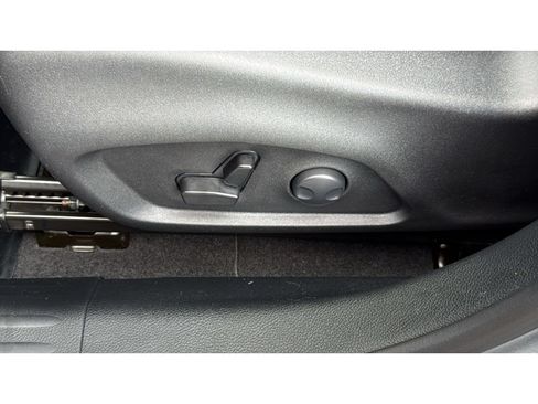 Used 2023 Jeep Compass Limited w/ Elite Group AWD/4WD image 34