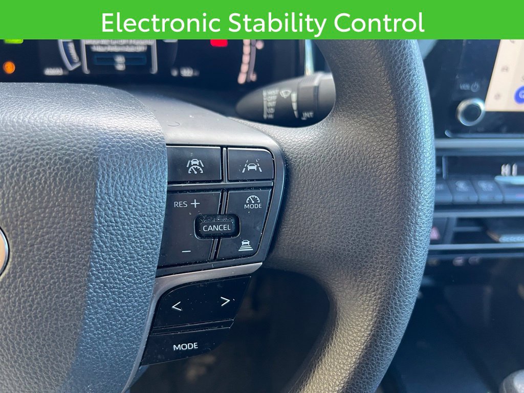 Used 2025 Toyota Camry LE FWD image 19