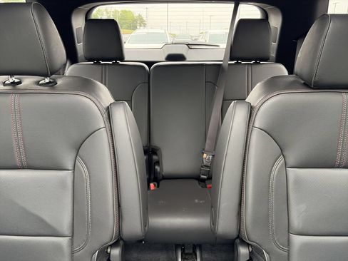 Used 2023 Chevrolet Traverse RS w/ LPO, Floor Liner Package AWD/4WD image 23