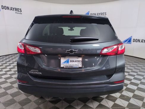 Used 2020 Chevrolet Equinox LS w/ LS Convenience Package image 4