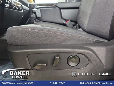 New 2026 GMC Sierra 1500 Elevation image 28