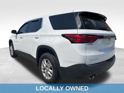 Used 2022 Chevrolet Traverse LS image 4