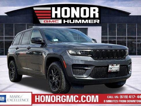 Used 2024 Jeep Grand Cherokee Altitude AWD/4WD image 1